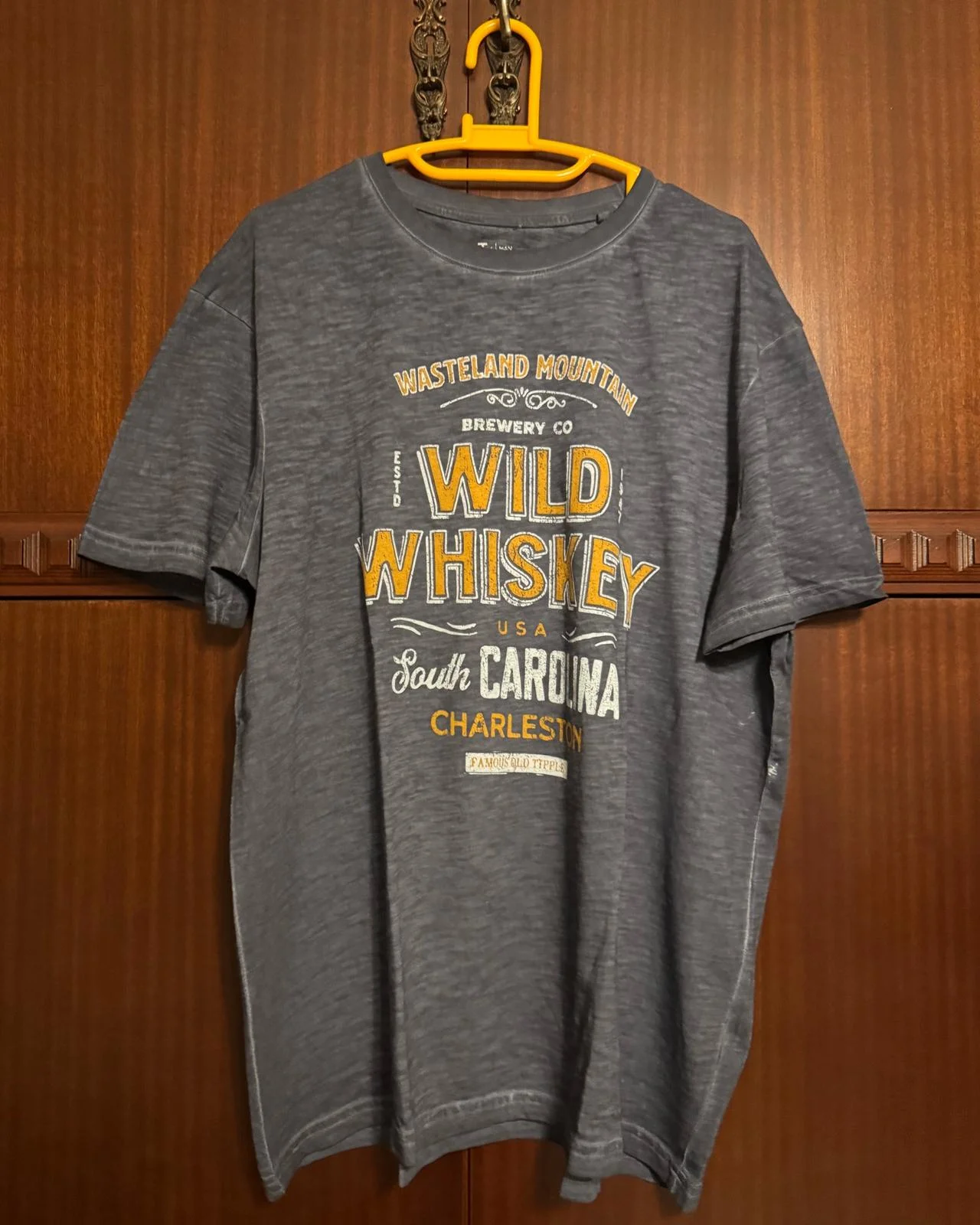 T-shirts, size L, photo 1