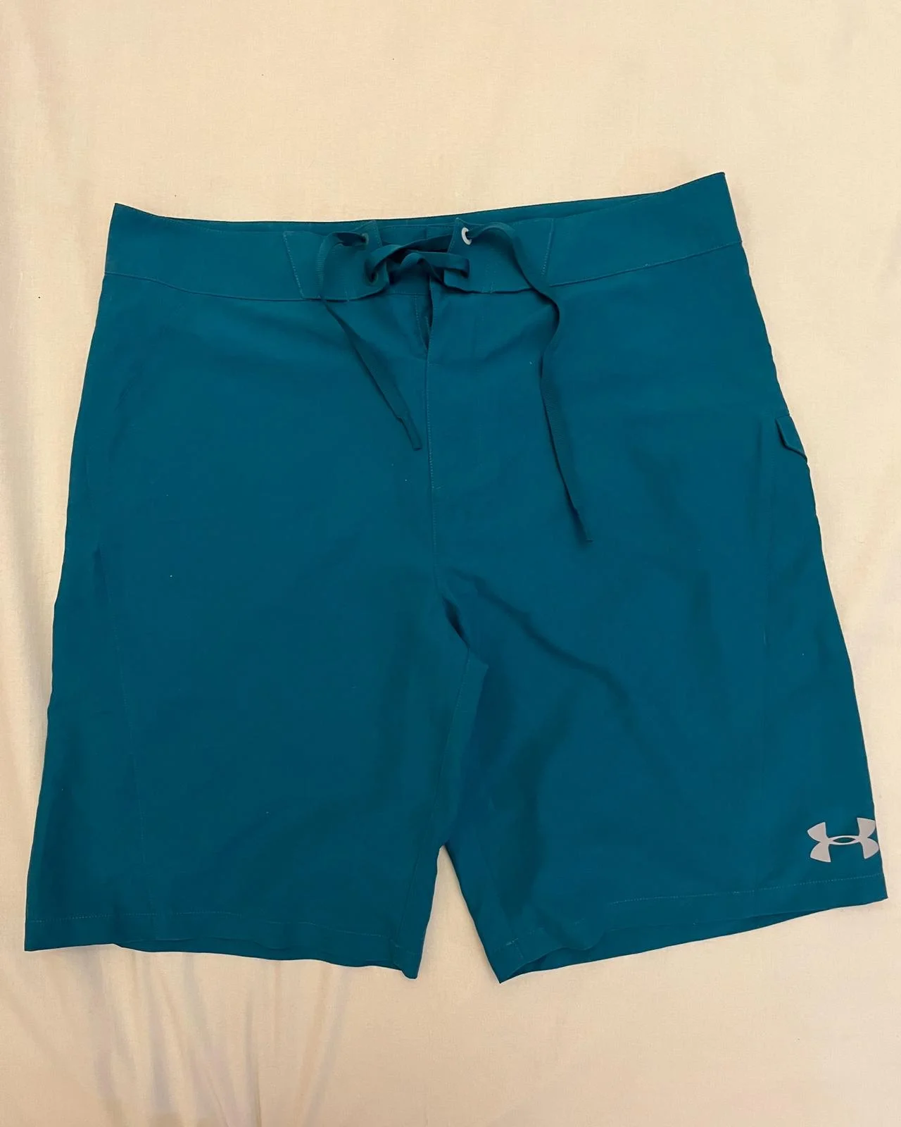Under Armour Board Shorts, size L, photo 1