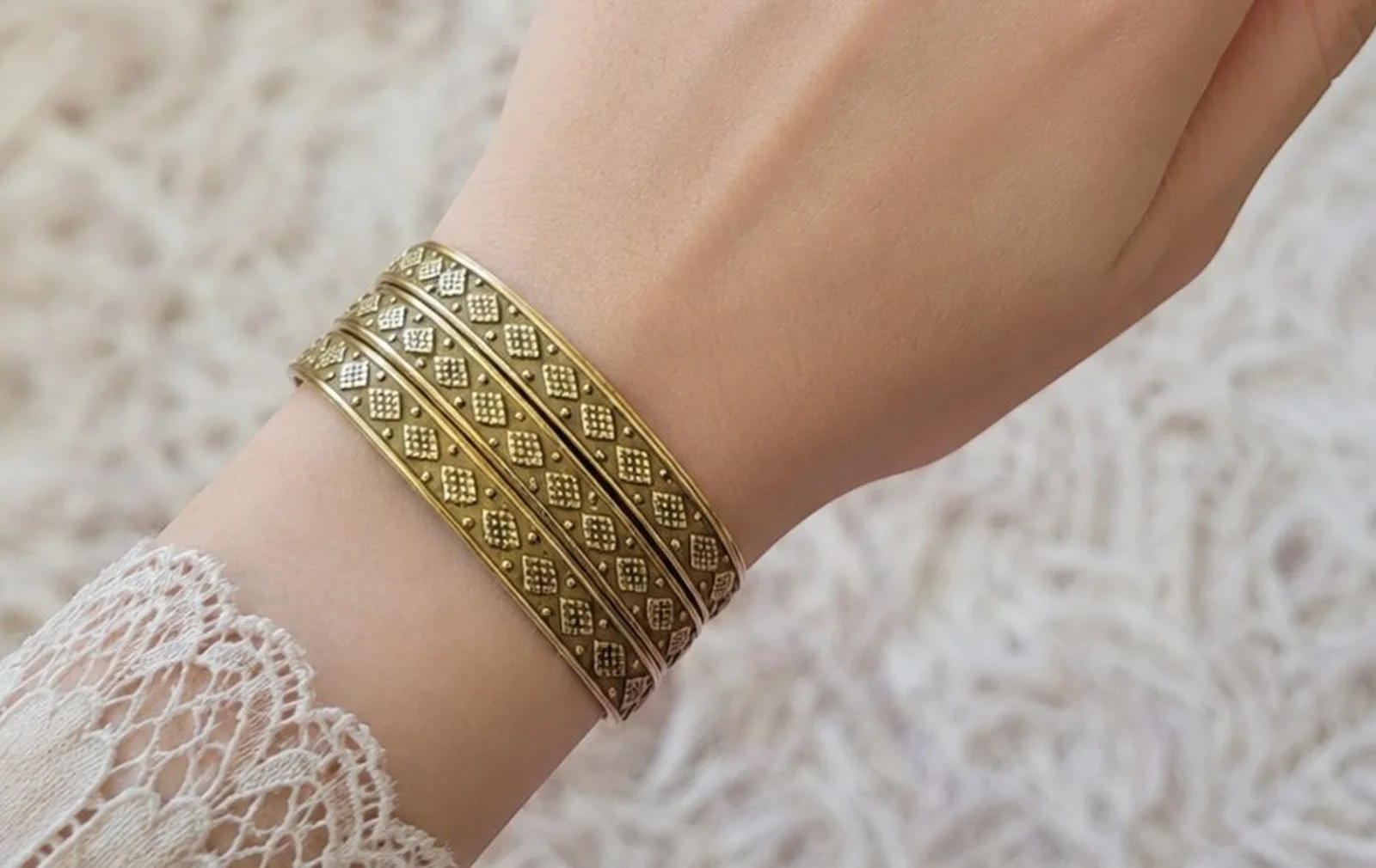 Bracelets, size Other, photo 1