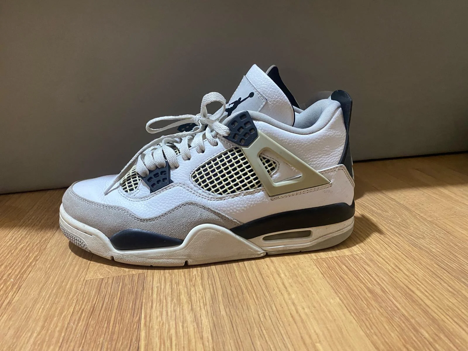 Jordan Sneakers, size 40, photo 1