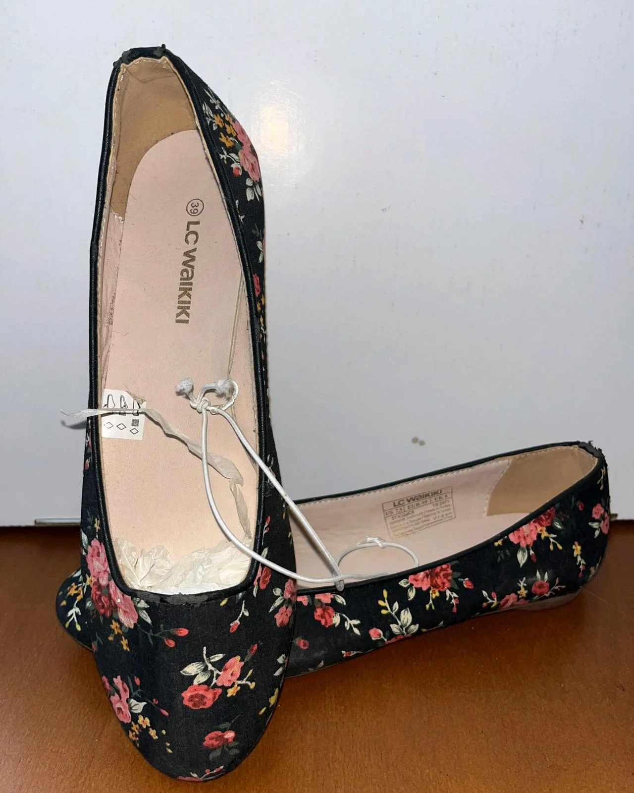 LC Wakiki Flats, size 39, photo 1