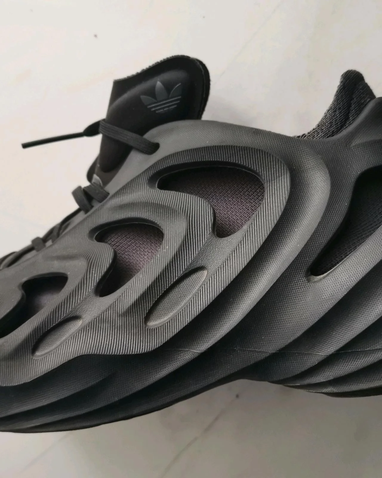 adidas Sneakers, size 42.5, photo 1