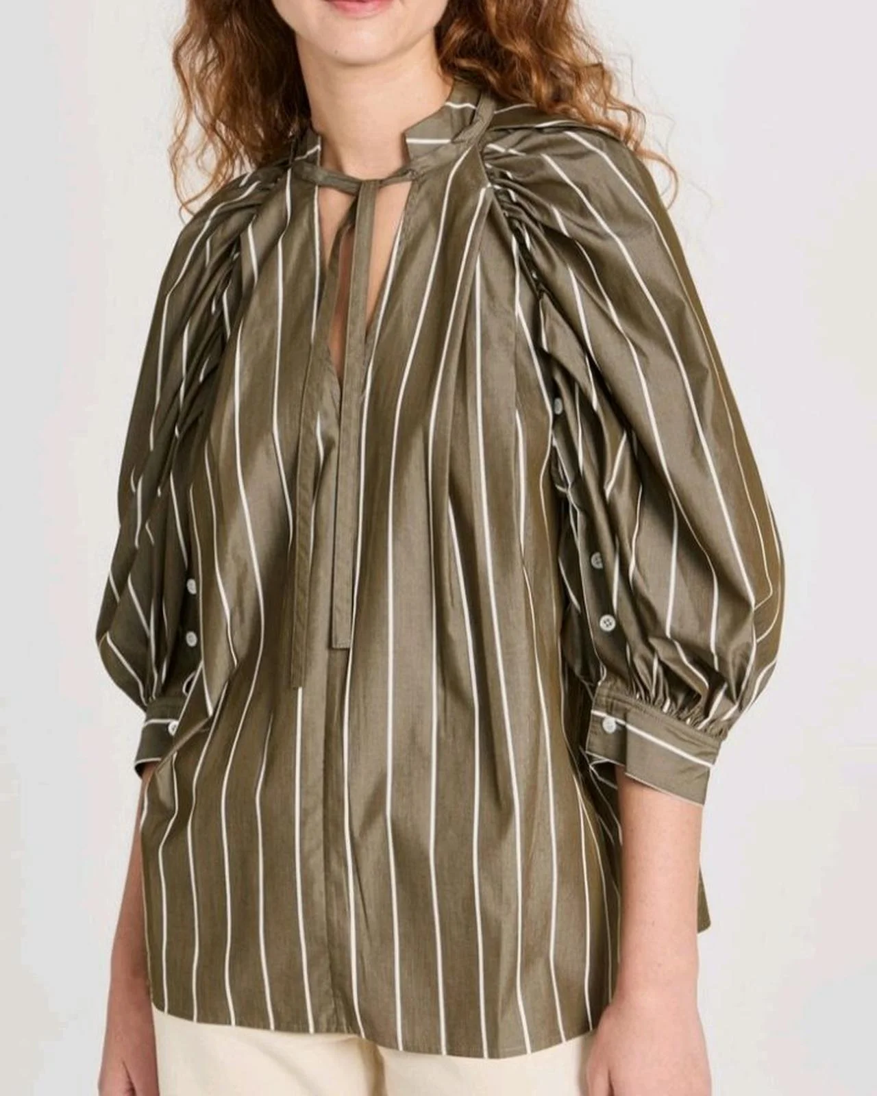 Blouses, size XXXL / 46 / 18, photo 1