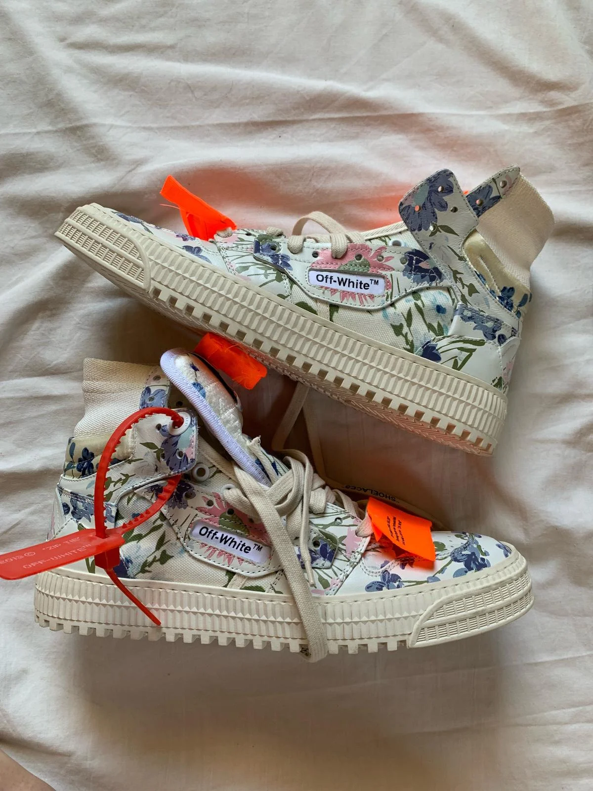 Off-White Sneakers, size 40, photo 1