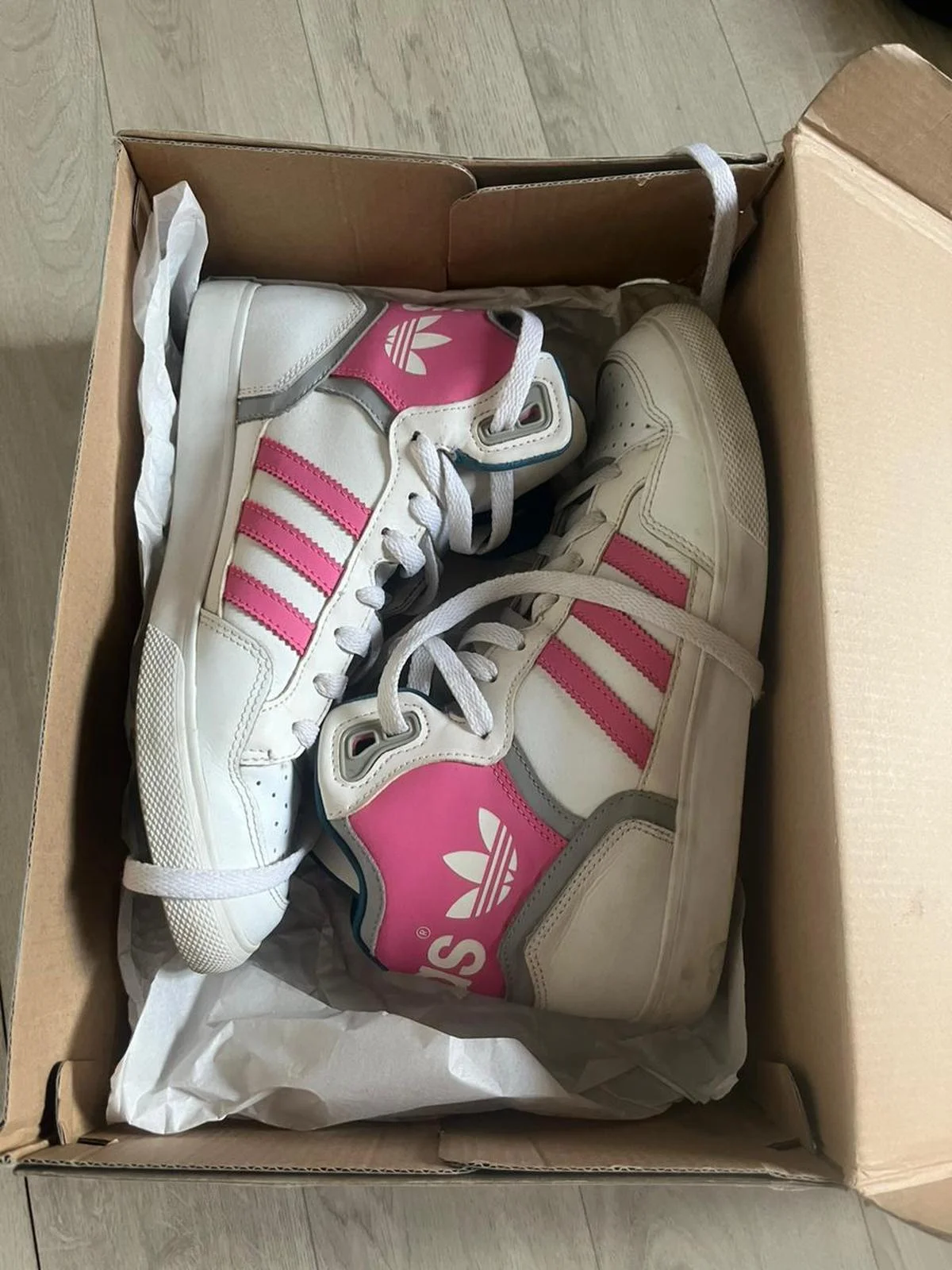 adidas Sneakers, size 38.5, photo 1