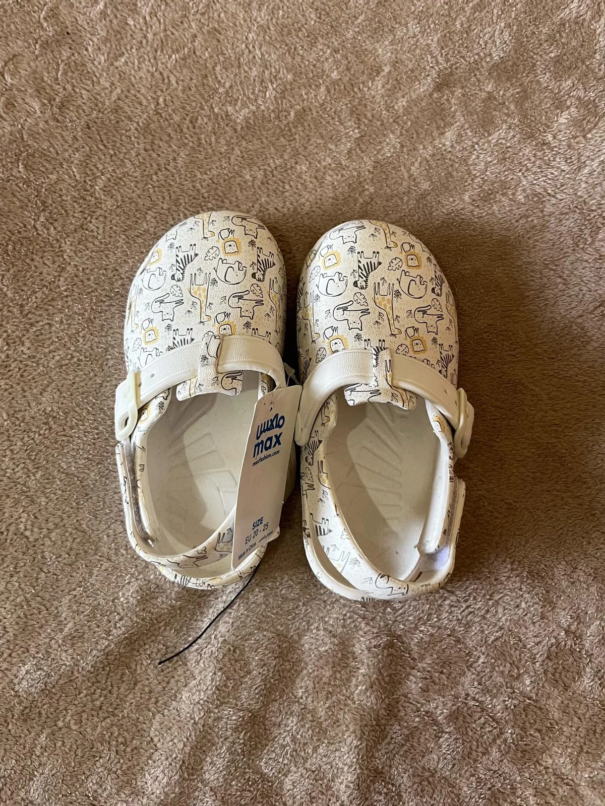 Max Shoes, size 4y, photo 1