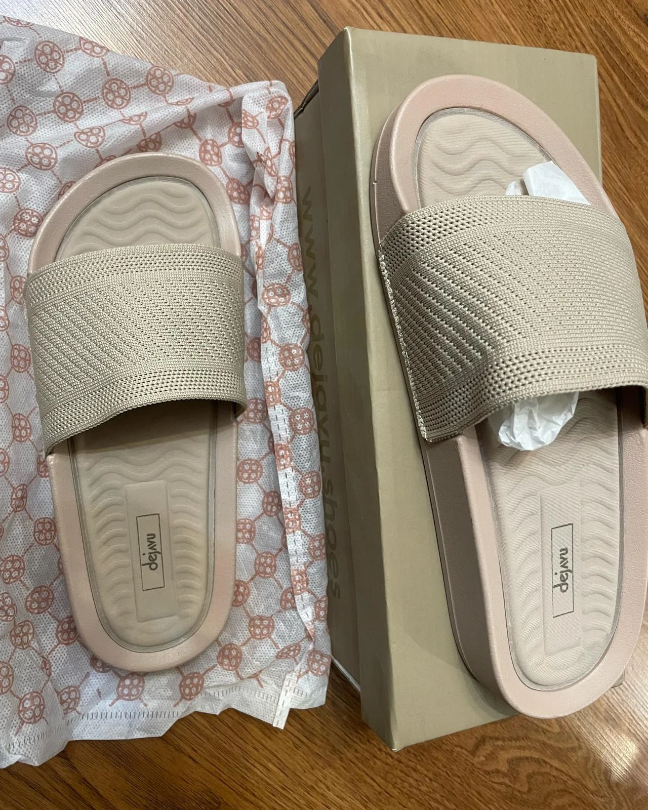 deja vu Flats, size 36, photo 1