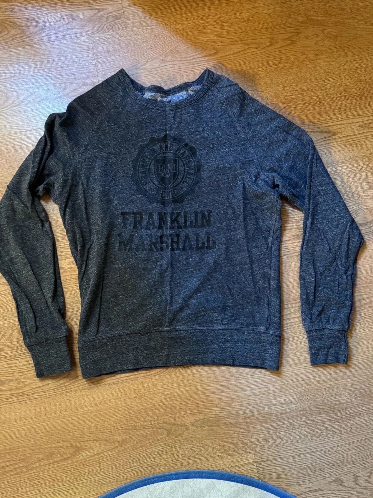 Sweatshirts, size M, photo 1