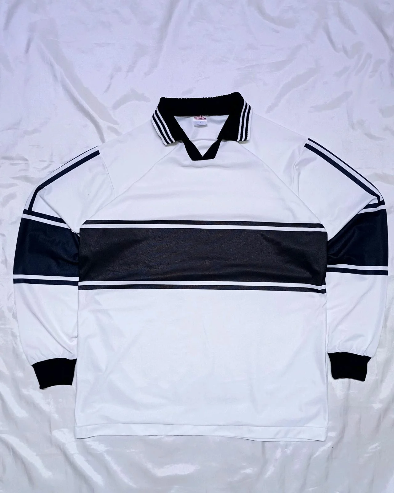 T-shirts, size L, photo 1