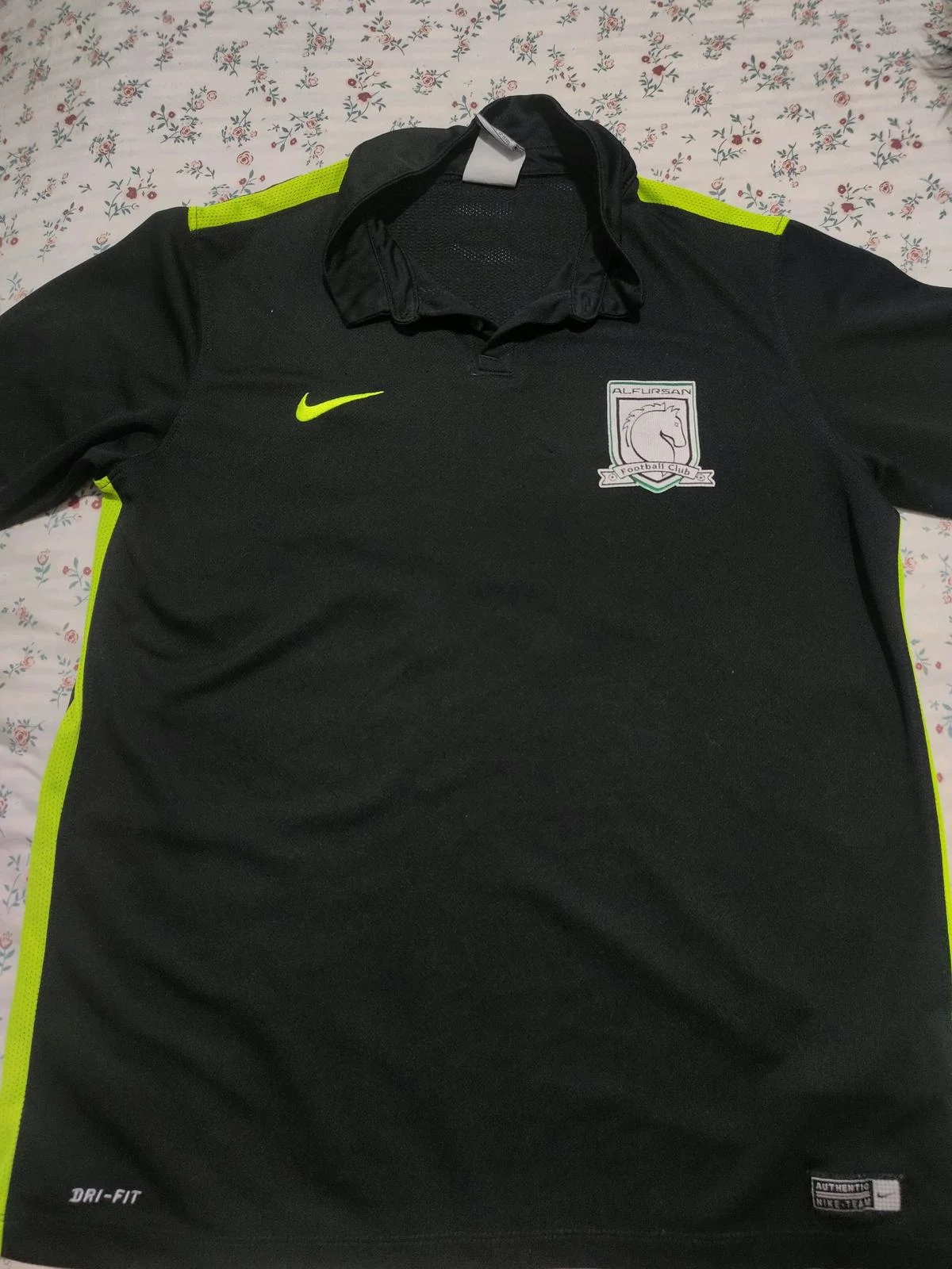 Nike T-shirts, size XL, photo 1