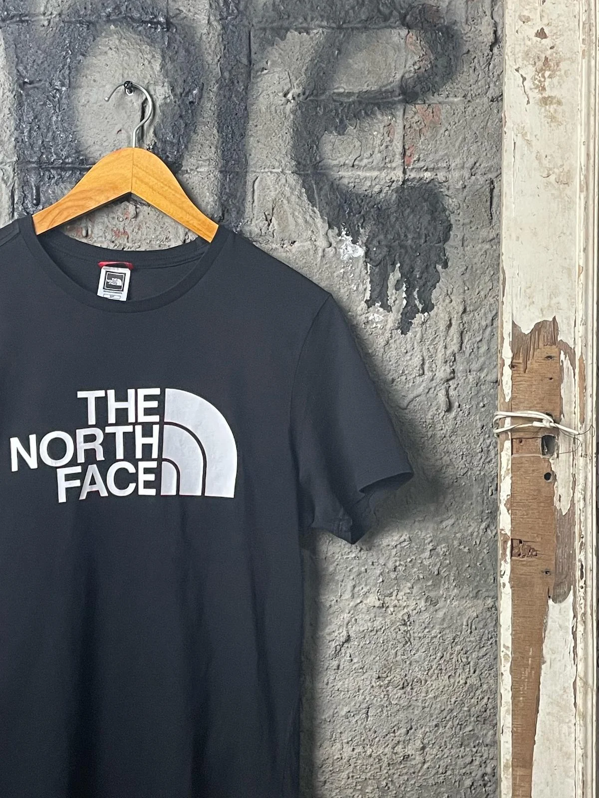 The North Face T-shirts, size S, photo 1