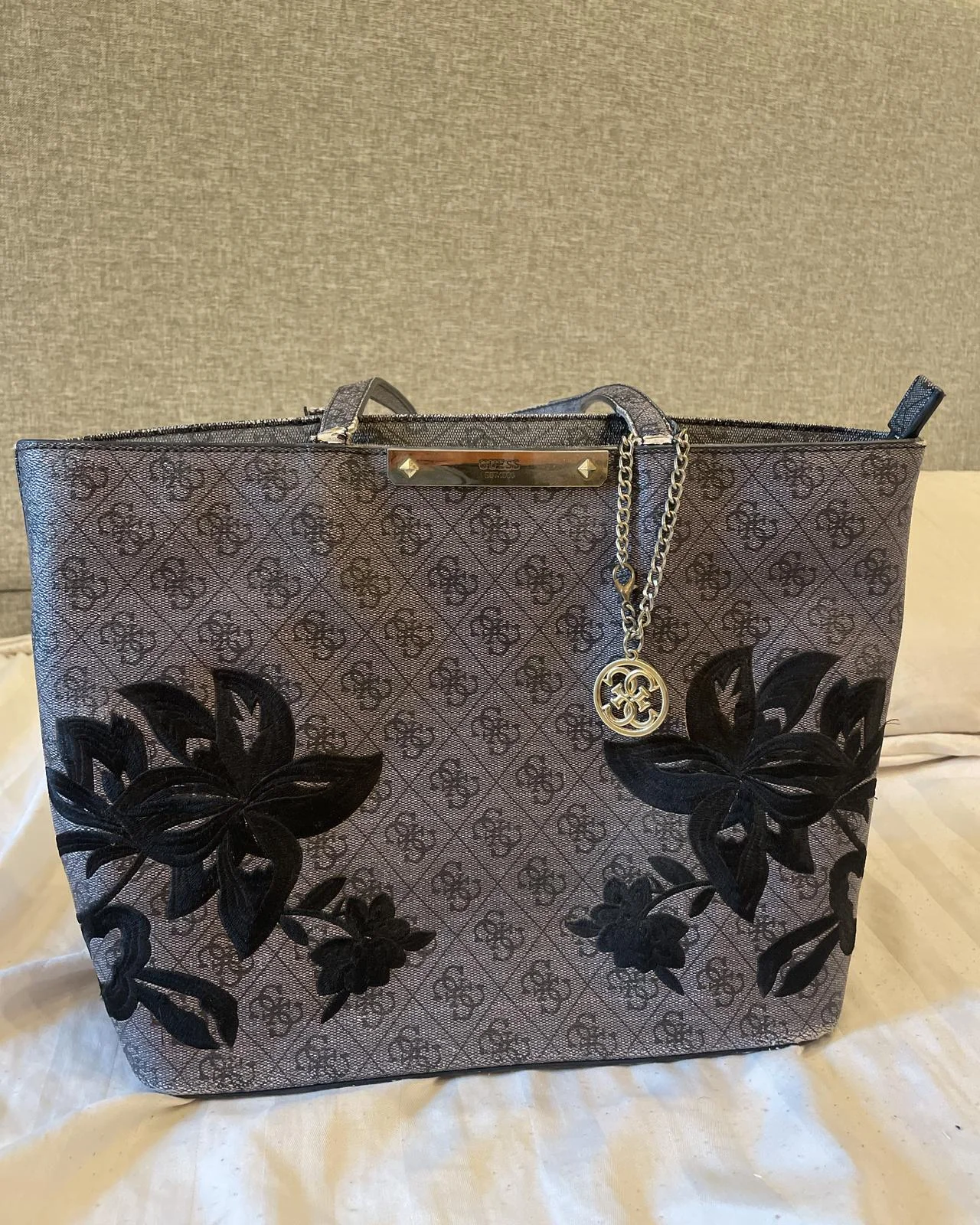 GUESS Shoulder Bag, size Other, photo 1
