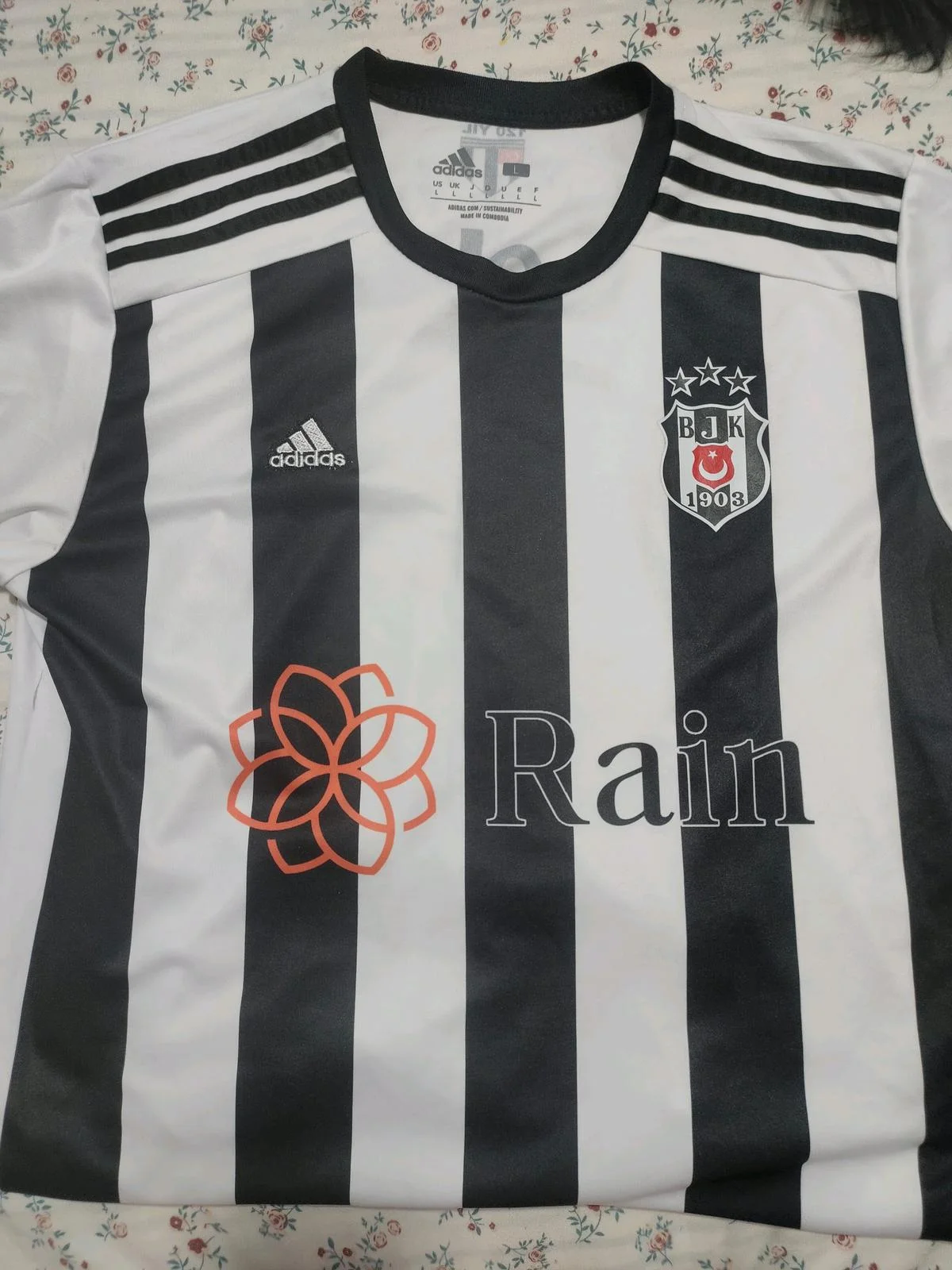 adidas T-shirts, size L, photo 1