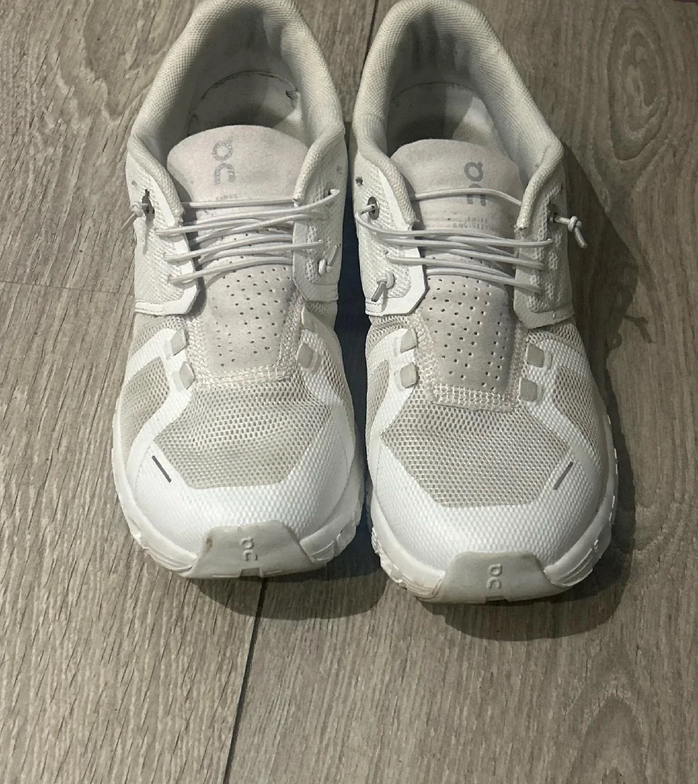 On Cloud Sneakers, size 39, photo 1