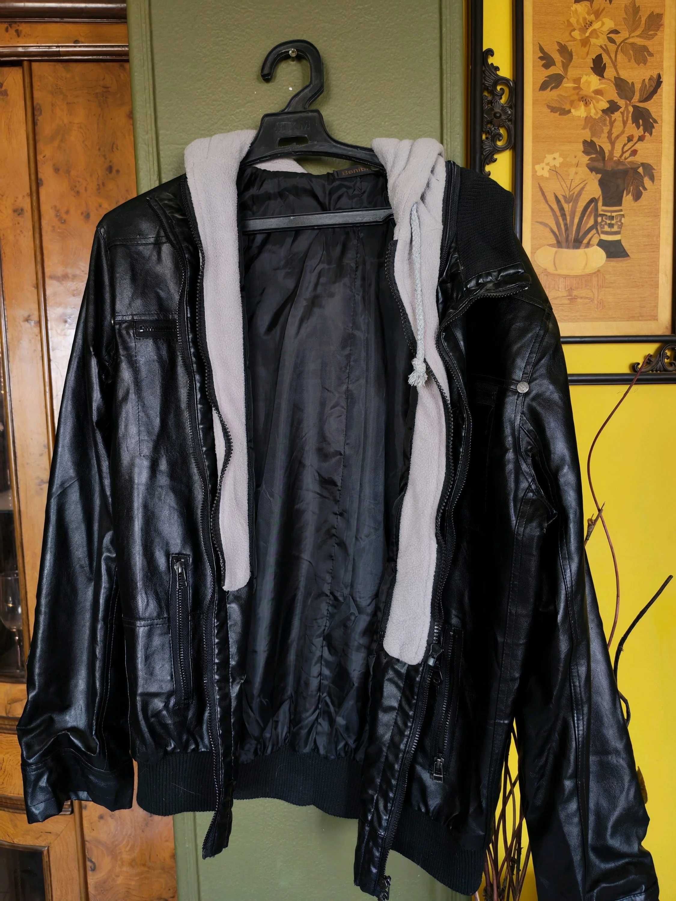 Jackets, size L, photo 1