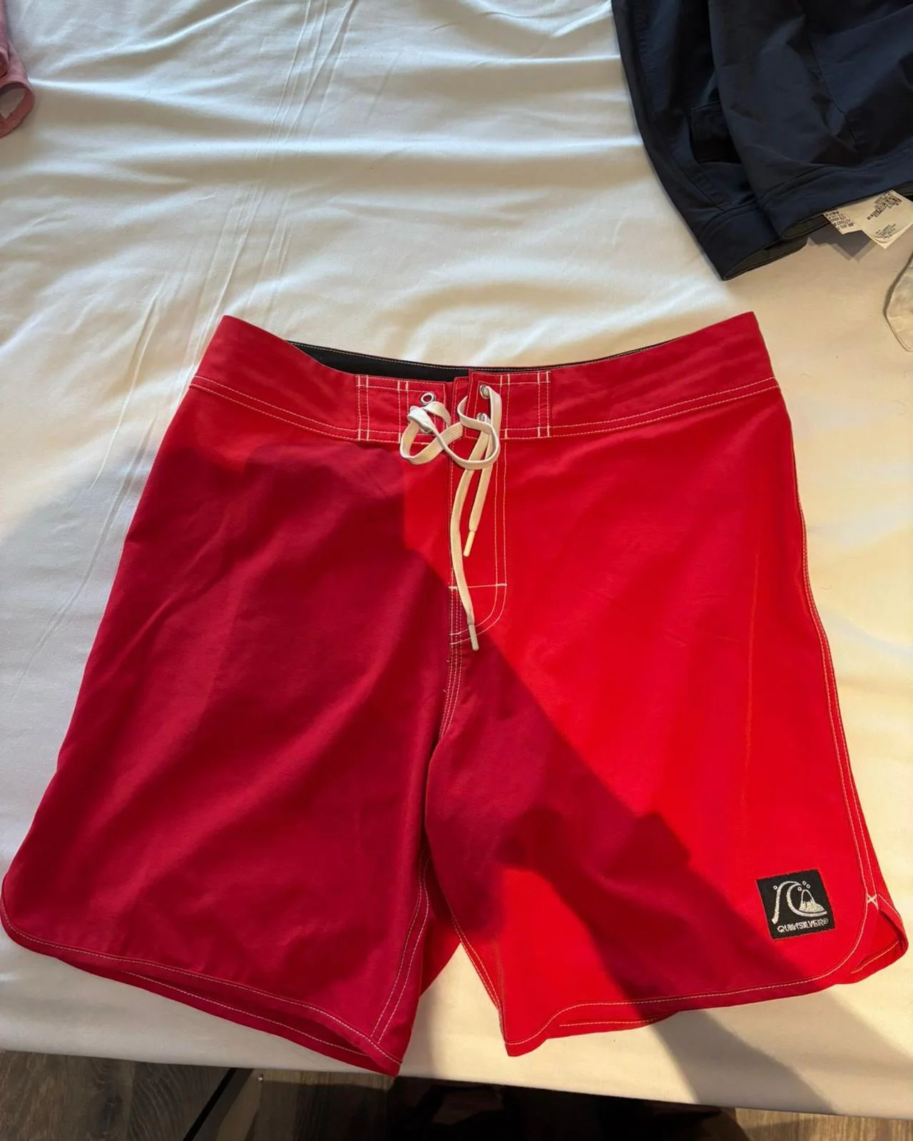 Quiksilver Board Shorts, size M, photo 1