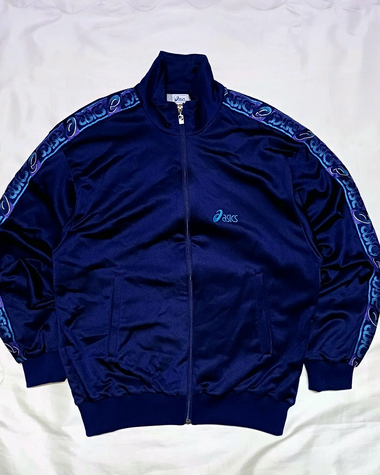 Asics Jackets, size L, photo 1