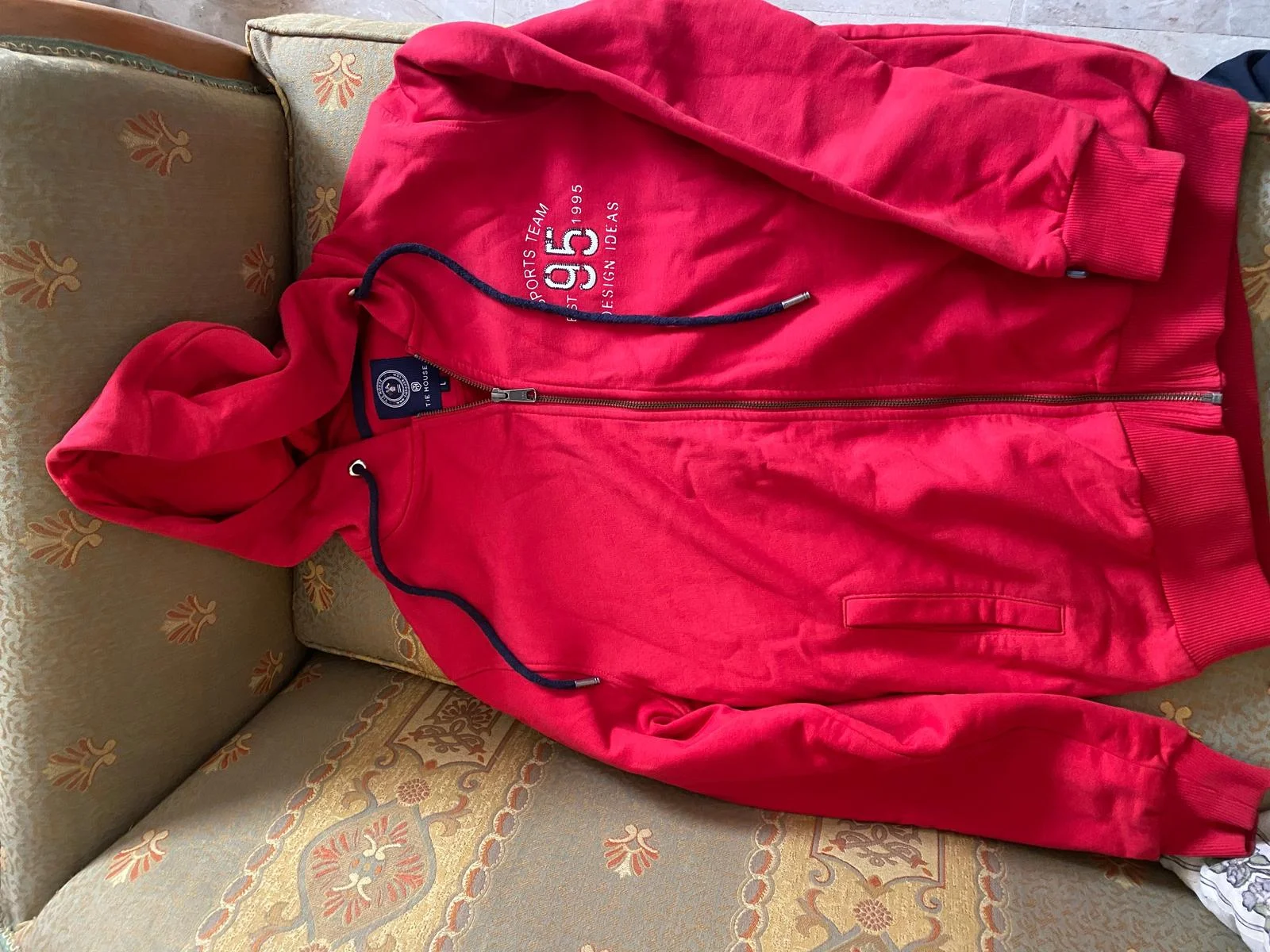 Hoodies, size L, photo 1