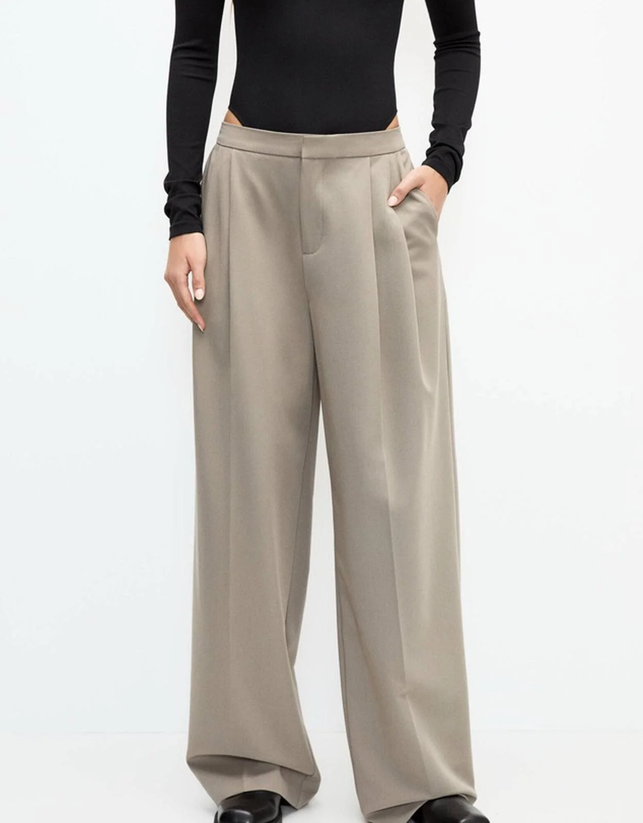Pull & Bear Pants, size XL / 42 / 14, photo 1