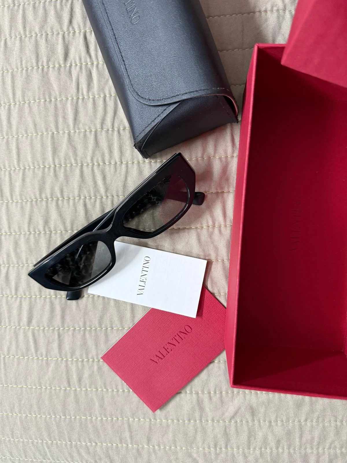Valentino Sunglasses, size Other, photo 1