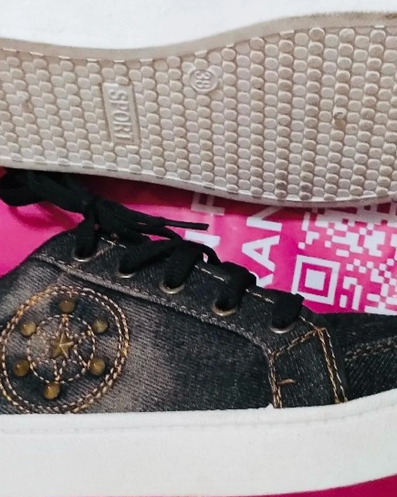 Sneakers, size 38, photo 1