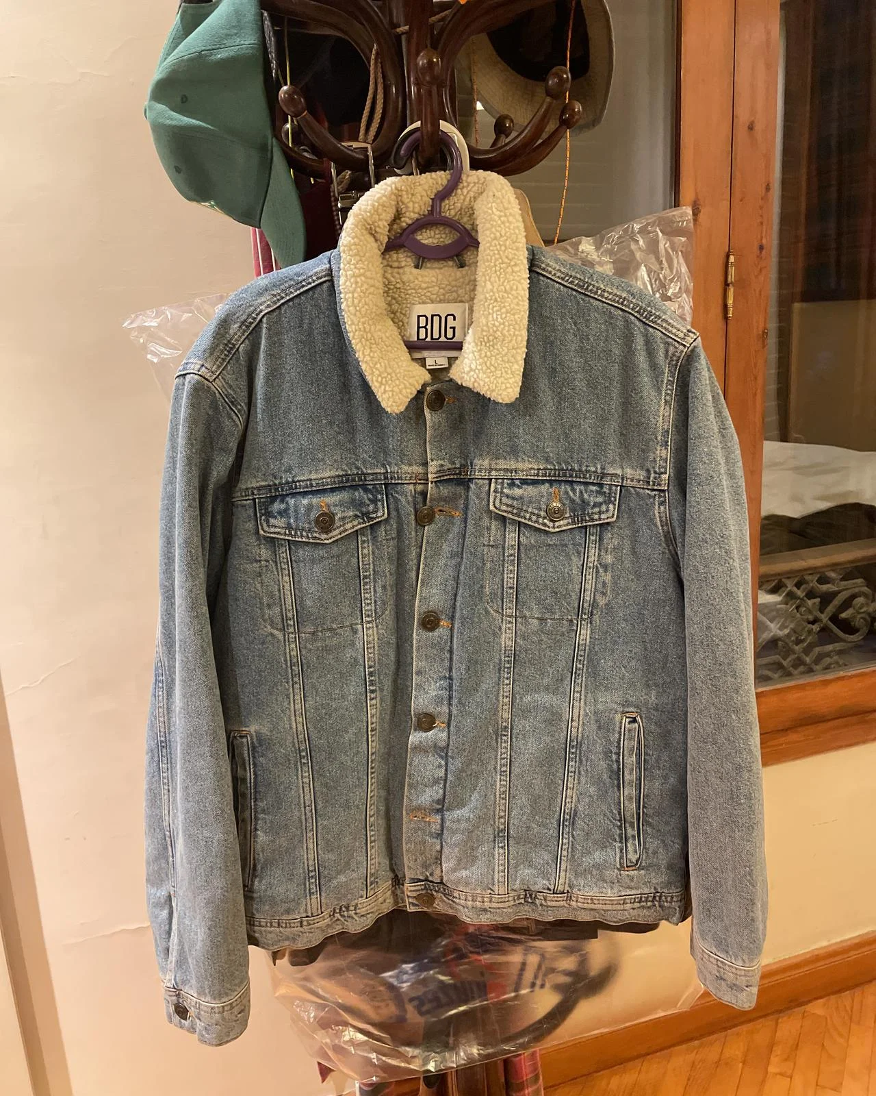 BDG Jackets, size L, photo 1