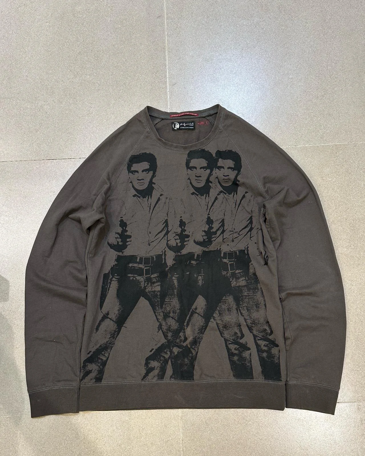 Sweatshirts, size L, photo 1