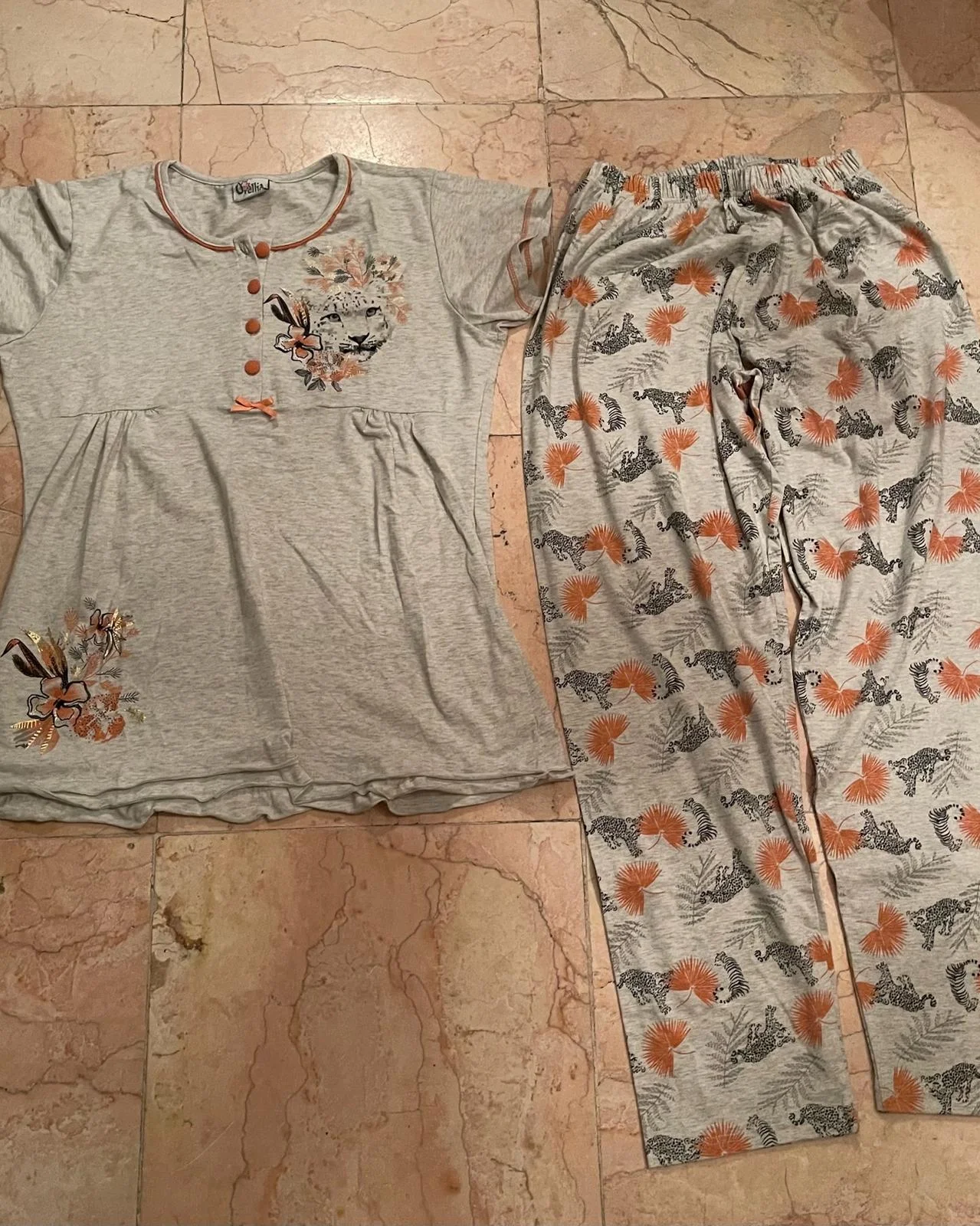Local Pyjama Sets, size XXL / 44 / 16, photo 1