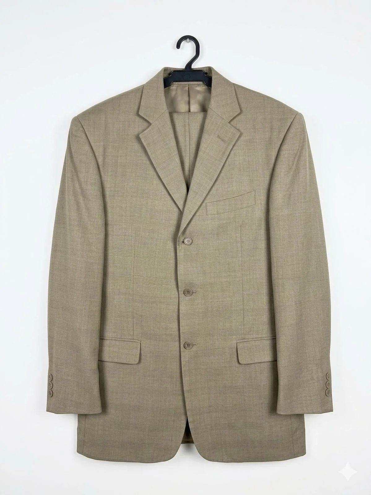 Suits, size L, photo 1