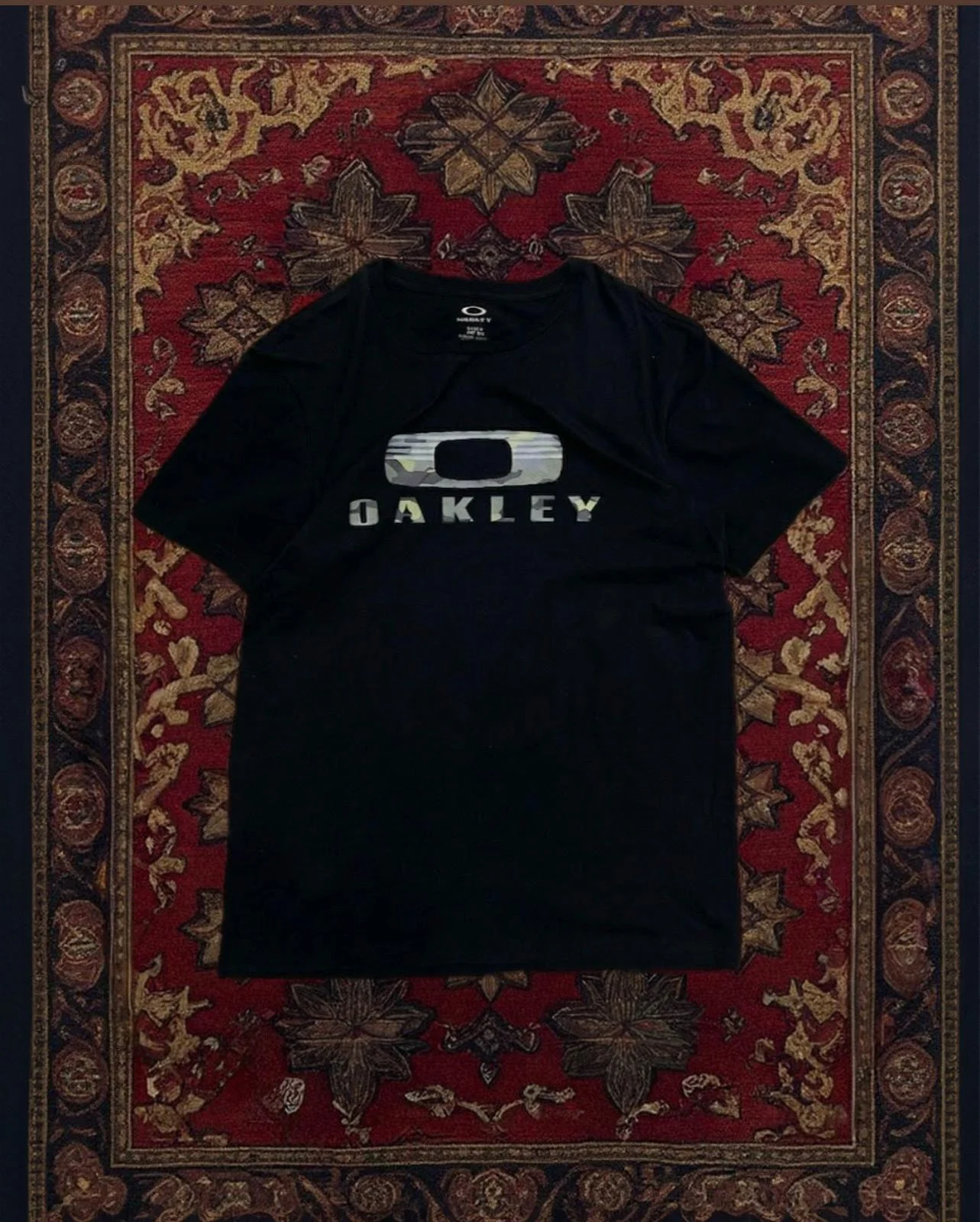 Oakley T-shirts, size L, photo 1