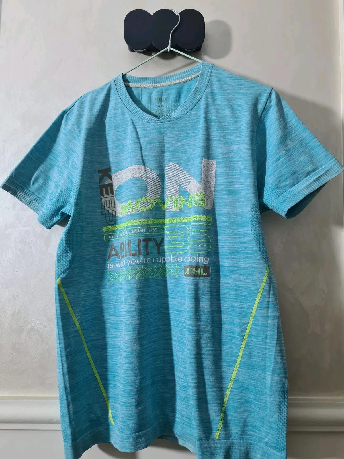Max T-shirts, size S, photo 1