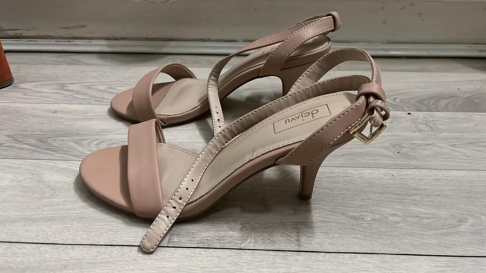 deja vu Sandals, size 38, photo 1