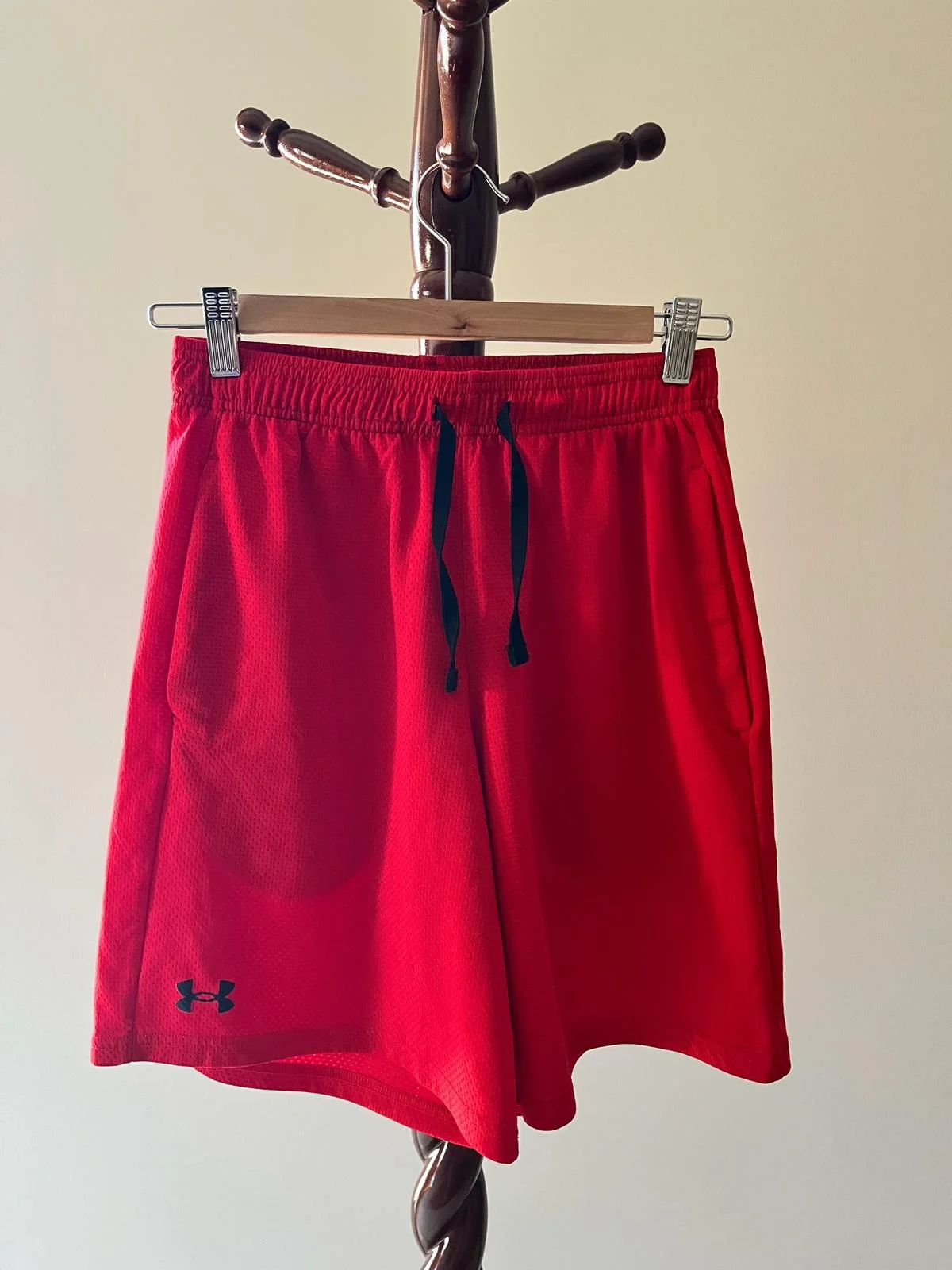 Under Armour Shorts, size S, photo 1