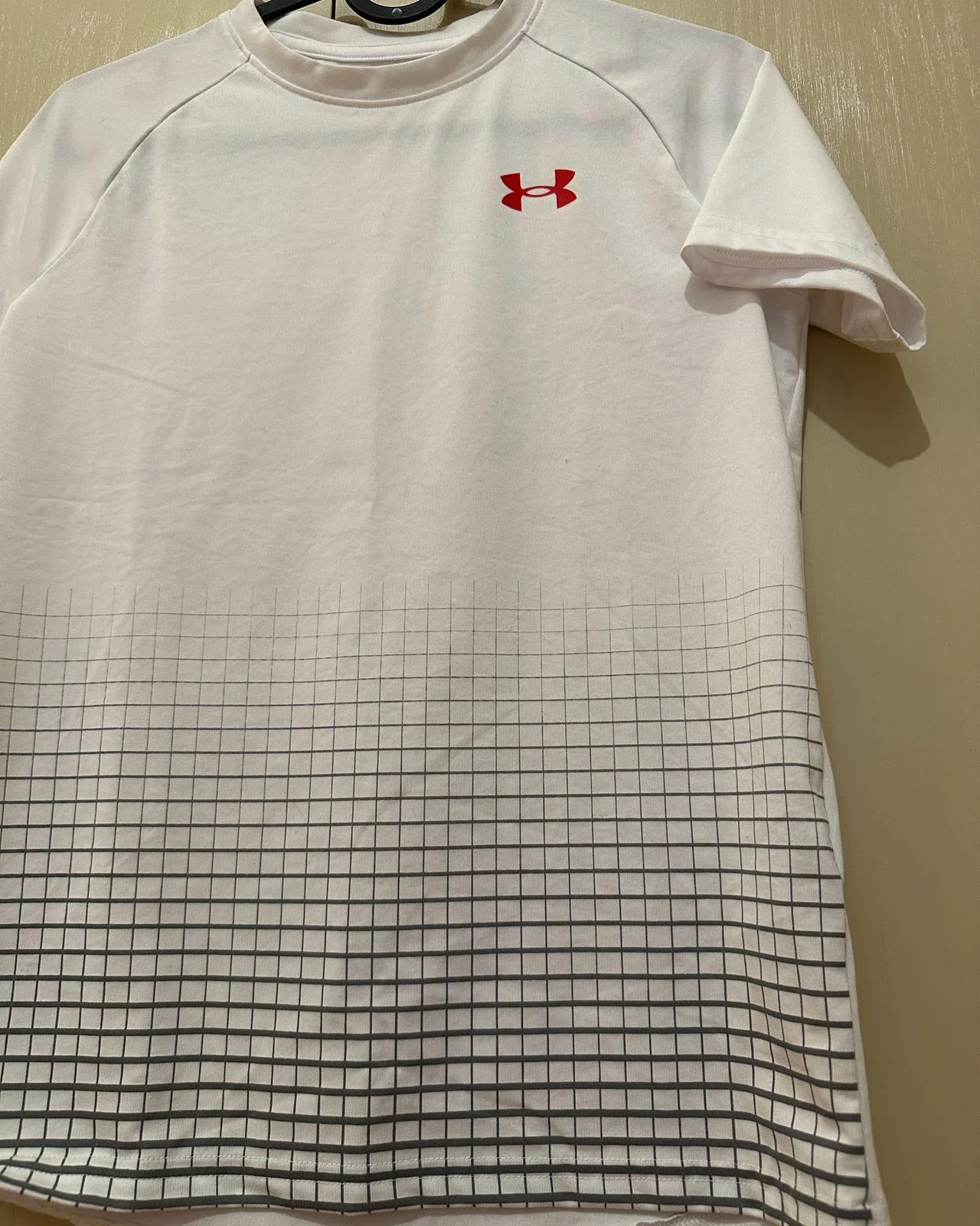 Under Armour Tops, size 13y, photo 1