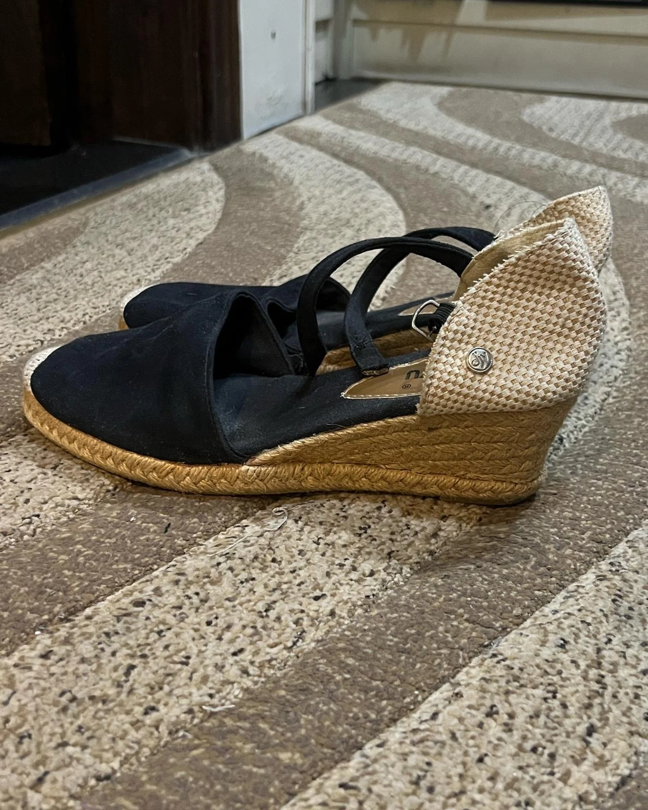 deja vu Sandals, size 39, photo 1