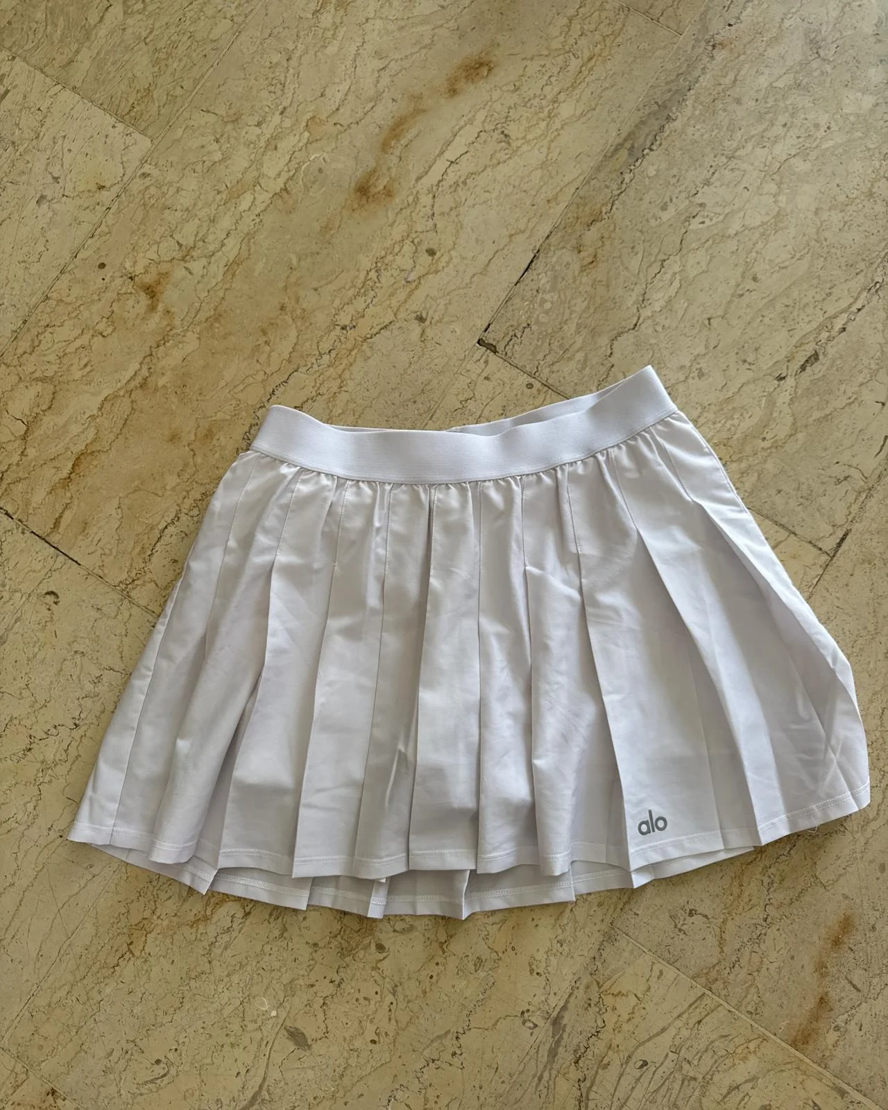 Alo Yoga Shorts, size XS / 34 / 6, photo 1