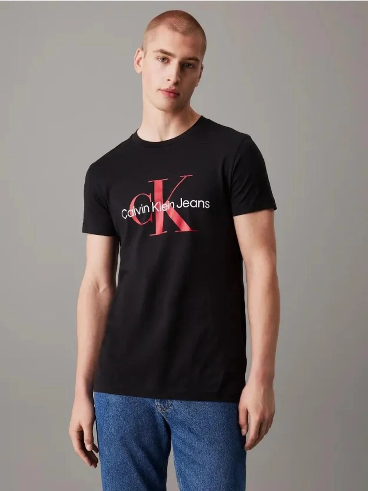 Calvin Klein T-shirts, size L, photo 1