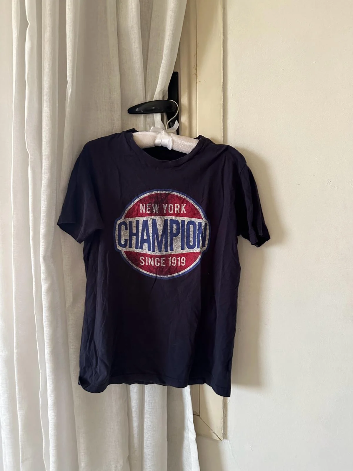 Champion T-shirts, size S, photo 1