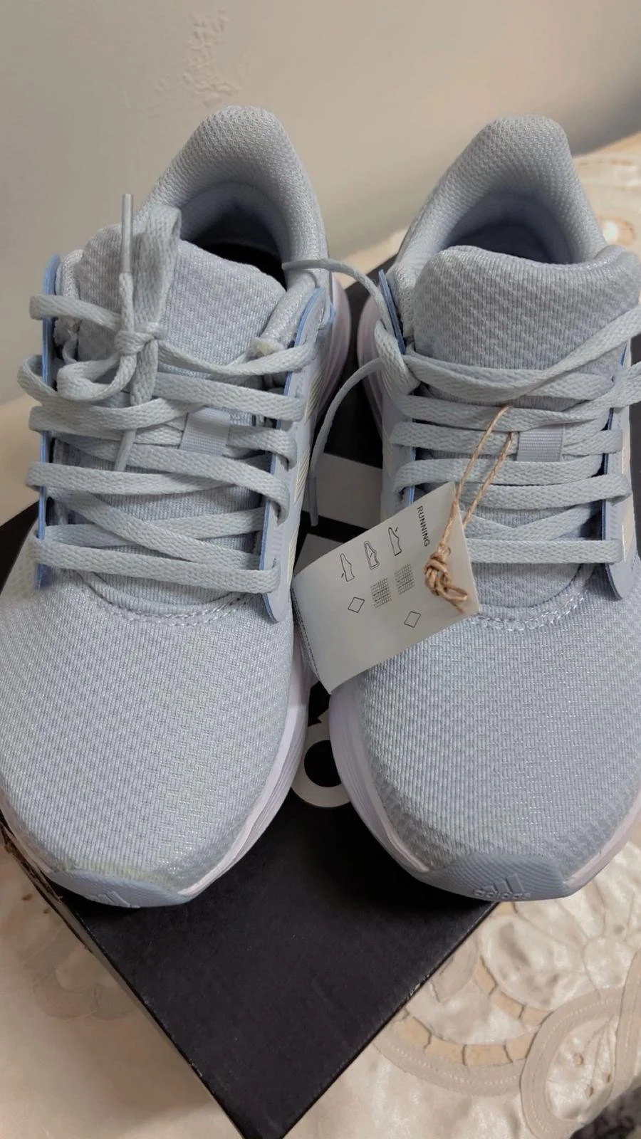 adidas Sneakers, size 37.5, photo 1