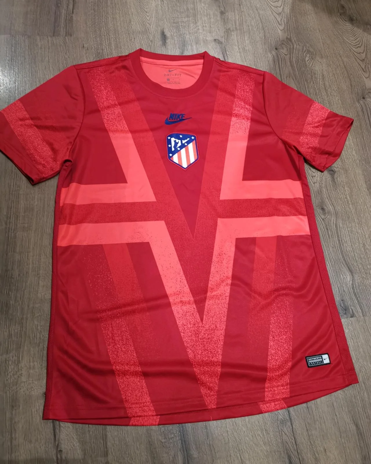 Nike T-shirts, size L, photo 1