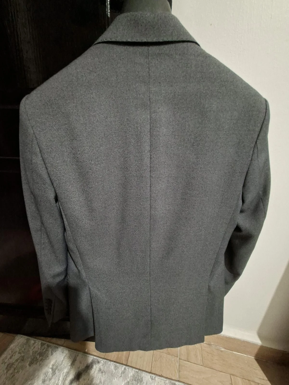 Local Suits, size M, photo 1