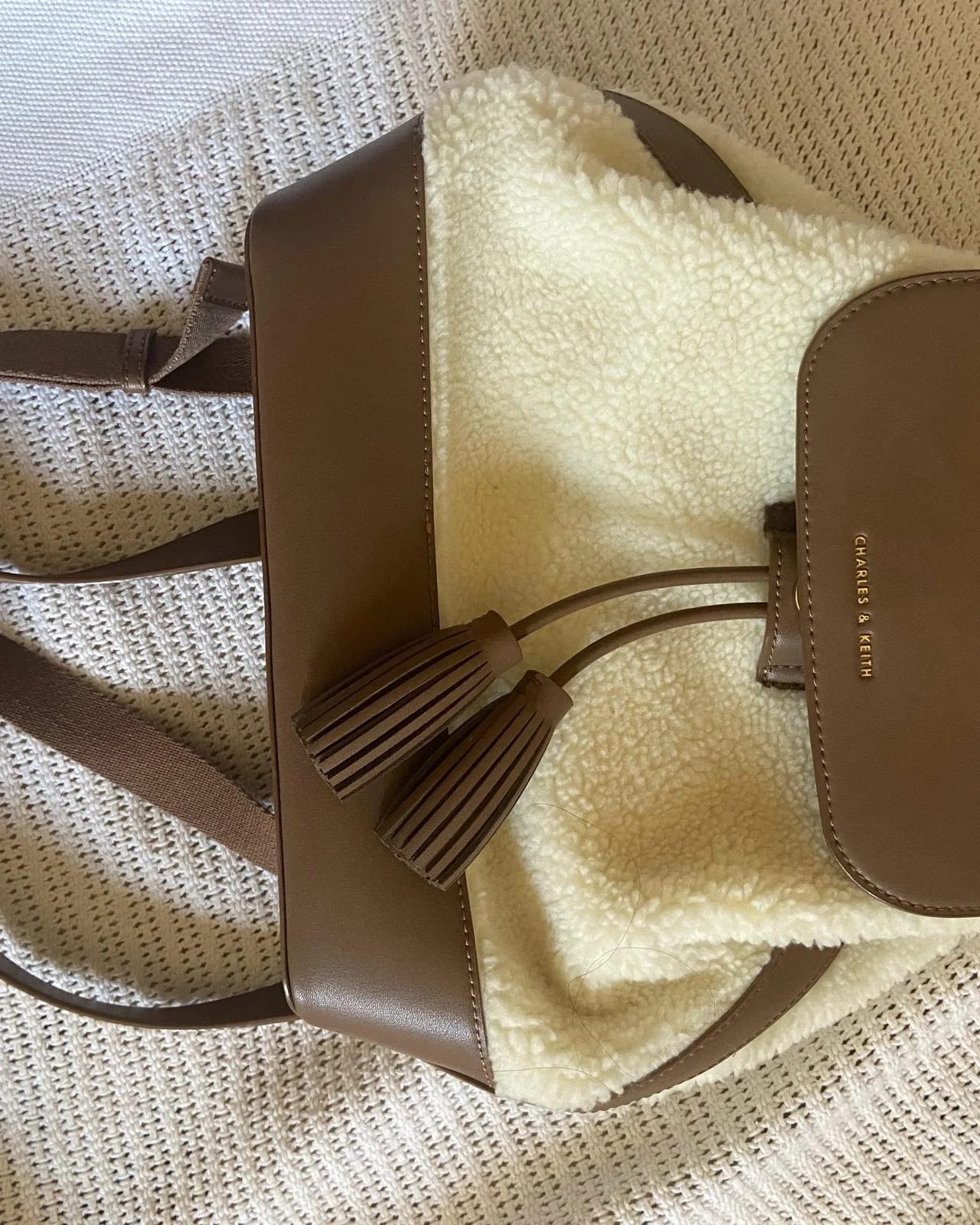 Charles & Keith Shoulder Bag, size One size, photo 1