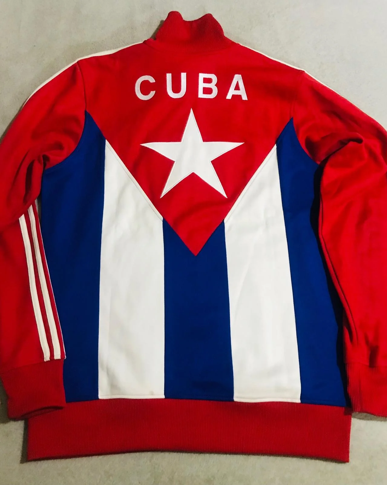 adidas Athletic Jackets, size L, photo 1