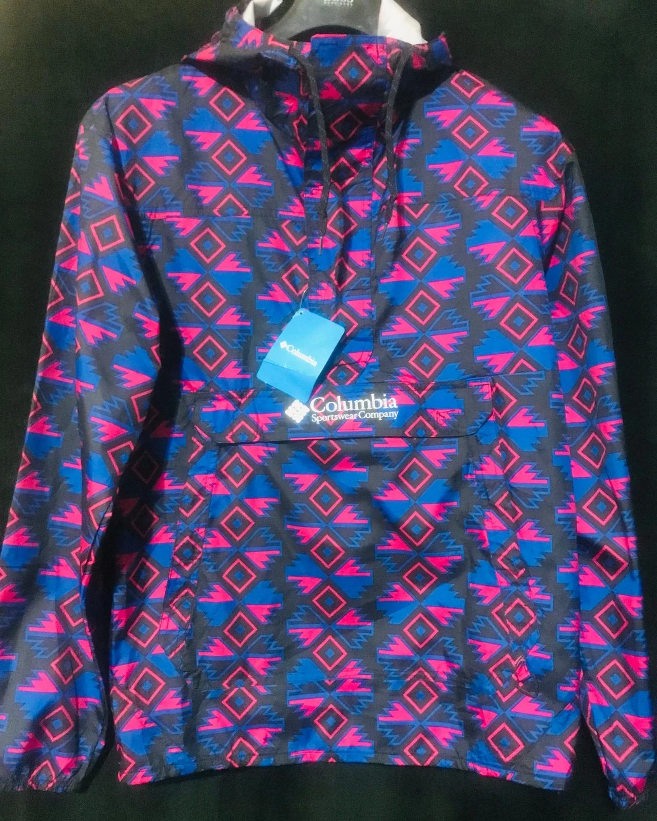 Columbia Athletic Jackets, size M, photo 1