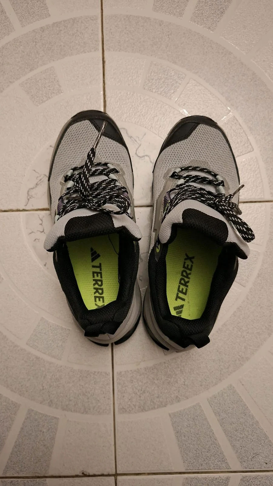 adidas Sneakers, size 37.5, photo 1