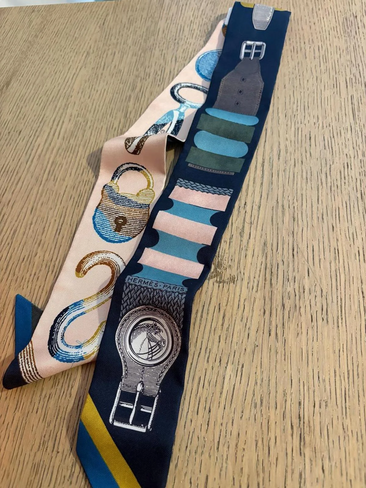 Scarves, size Other, photo 1