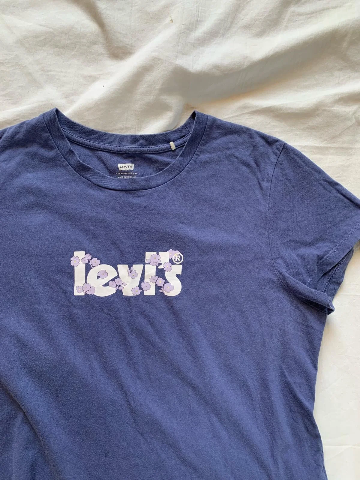 Levi's T-shirts, size L / 40 / 12, photo 1
