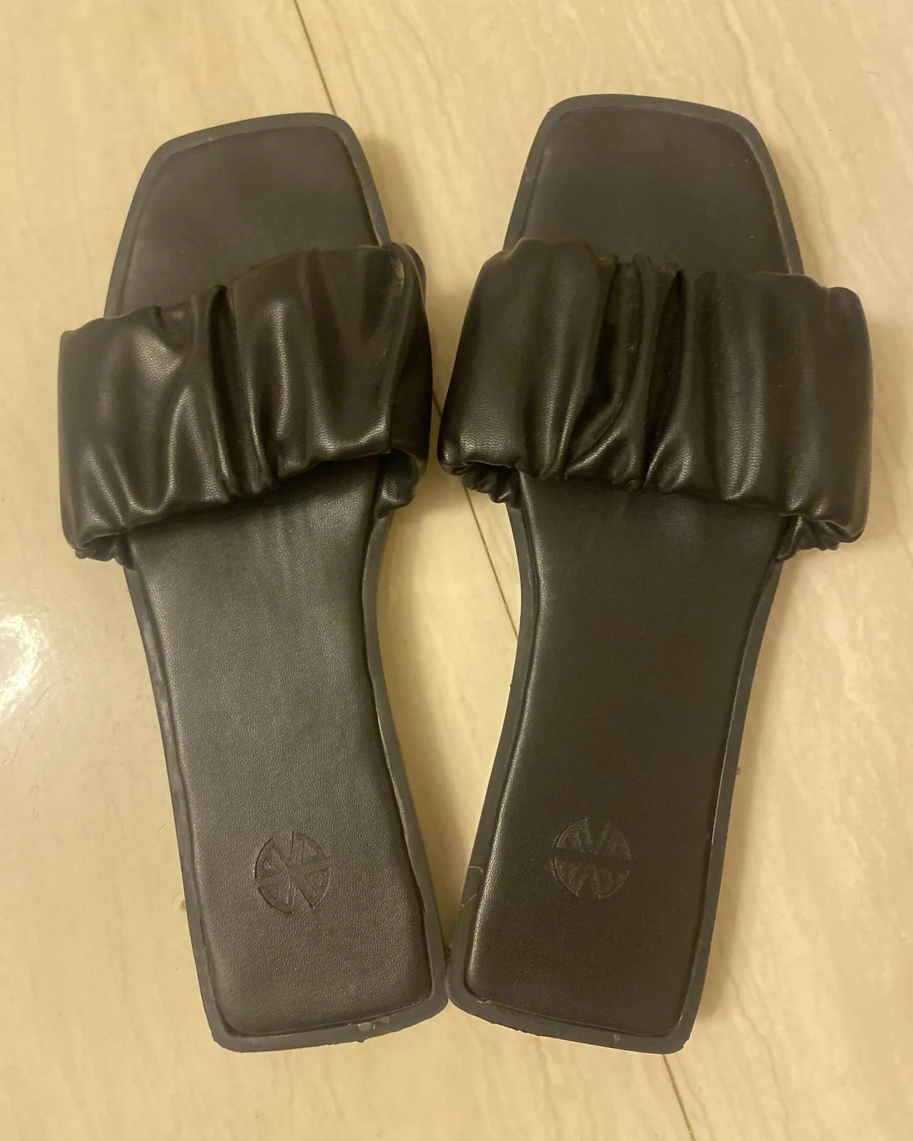 Flip-flops, size 37, photo 1
