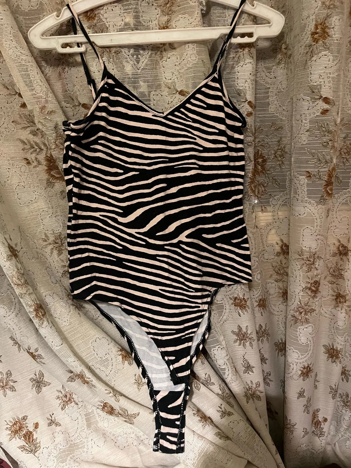 H&M Cami Tops, size XS / 34 / 6, photo 1