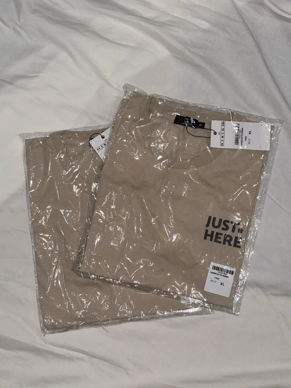 T-shirts, size L, photo 1